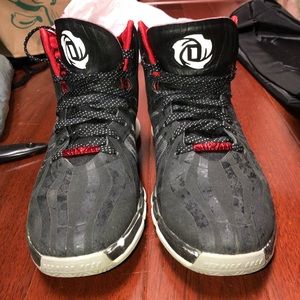 D Rose Adidas Basketball Shoes